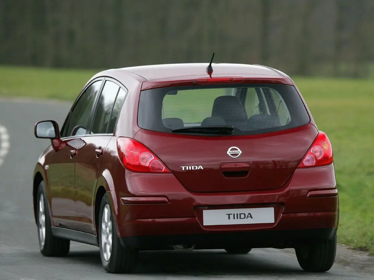 Nissan Tiida I Рестайлинг Хэтчбек 5 дв. — сүрөт 4