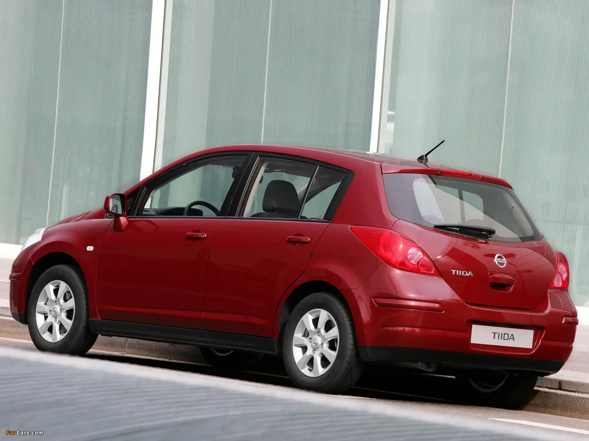 Nissan Tiida I Рестайлинг Хэтчбек 5 дв. — сүрөт 5