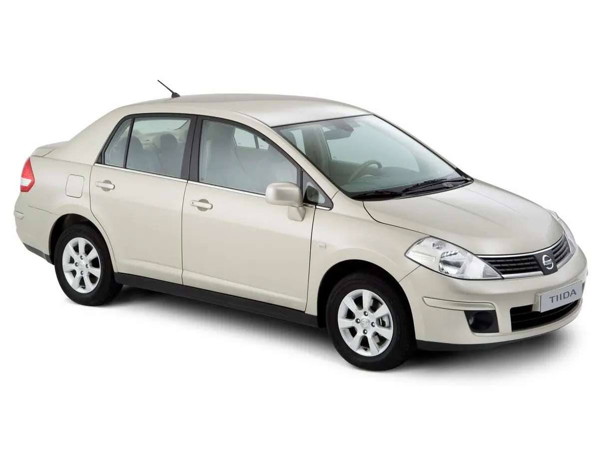 Nissan Tiida I Рестайлинг Седан