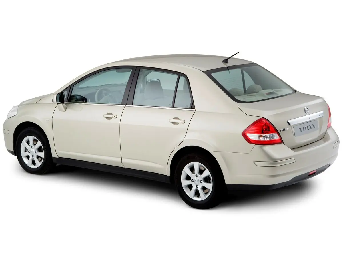 Nissan Tiida I Рестайлинг Седан — 照片 4