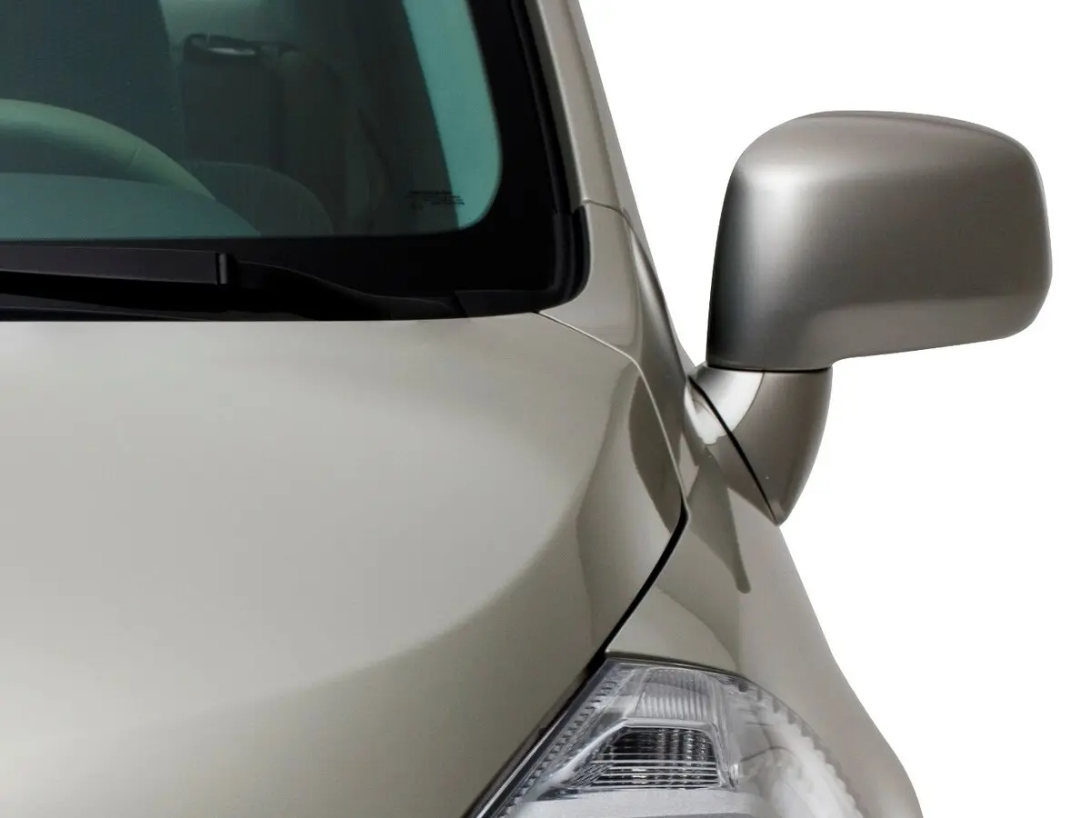 Nissan Tiida I Рестайлинг Седан — 照片 12