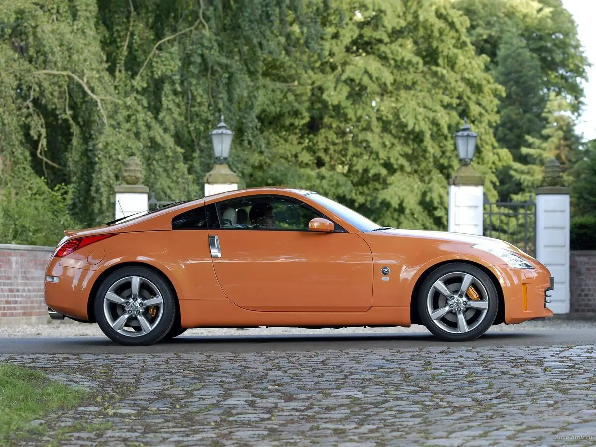 Nissan 350Z I Рестайлинг Купе — сүрөт 2