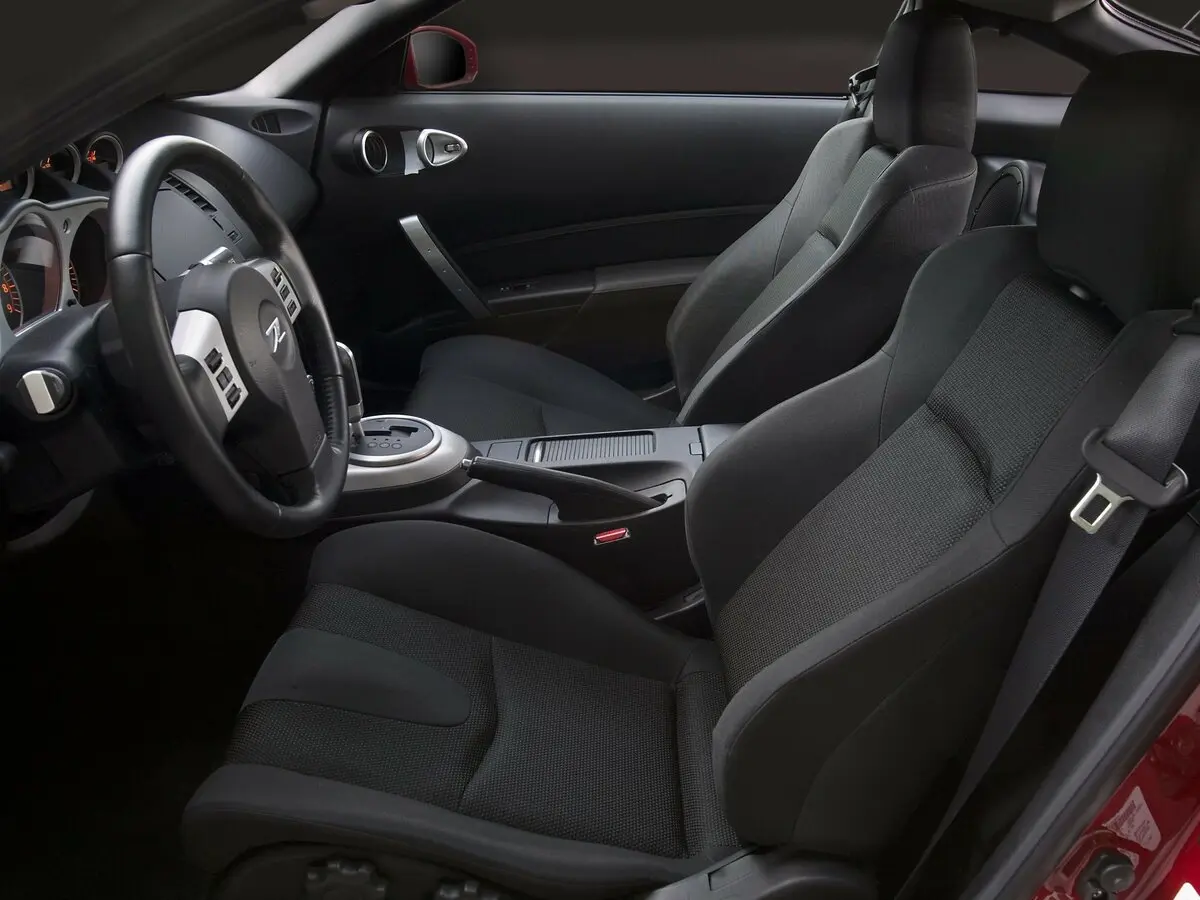 Nissan 350Z I Рестайлинг Купе — сүрөт 7