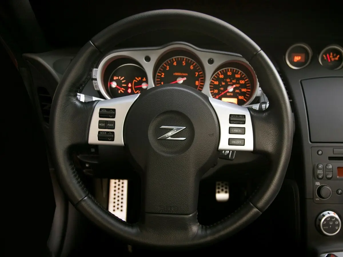 Nissan 350Z I Рестайлинг Купе — сүрөт 8