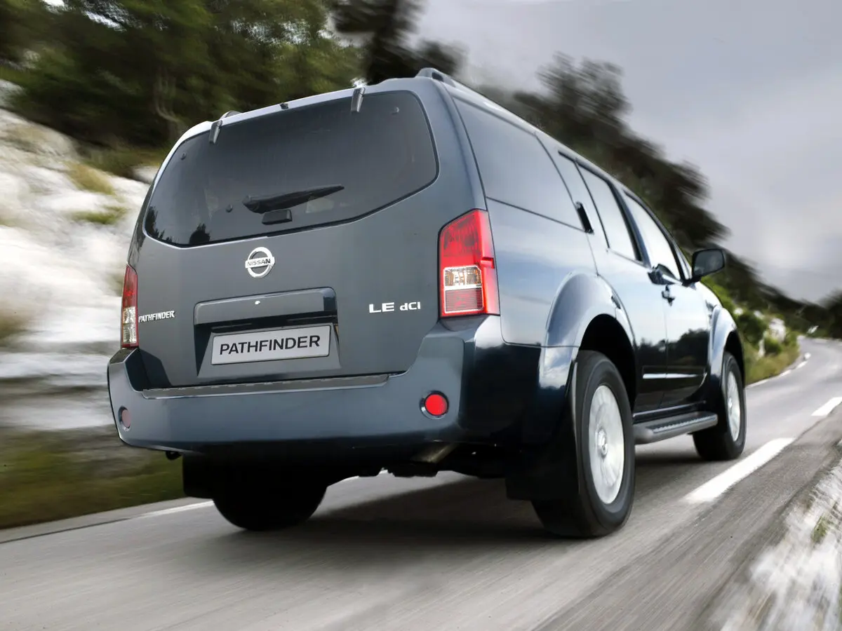 Nissan Pathfinder III Внедорожник 5 дв. — фото 4