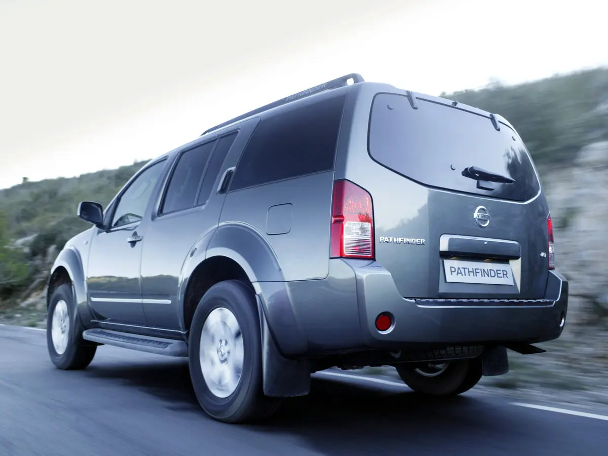 Nissan Pathfinder III Внедорожник 5 дв. — фото 5