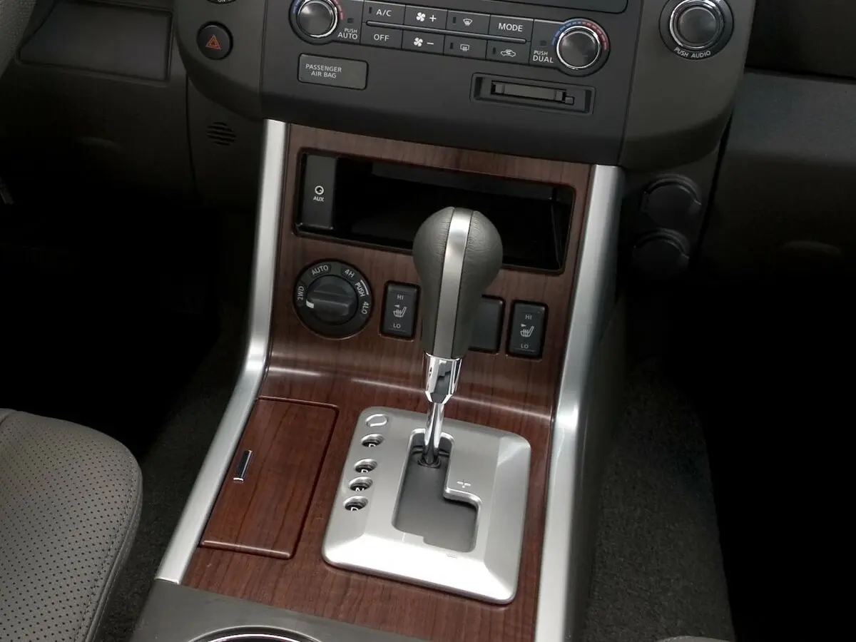 Nissan Pathfinder III Внедорожник 5 дв. — фото 9