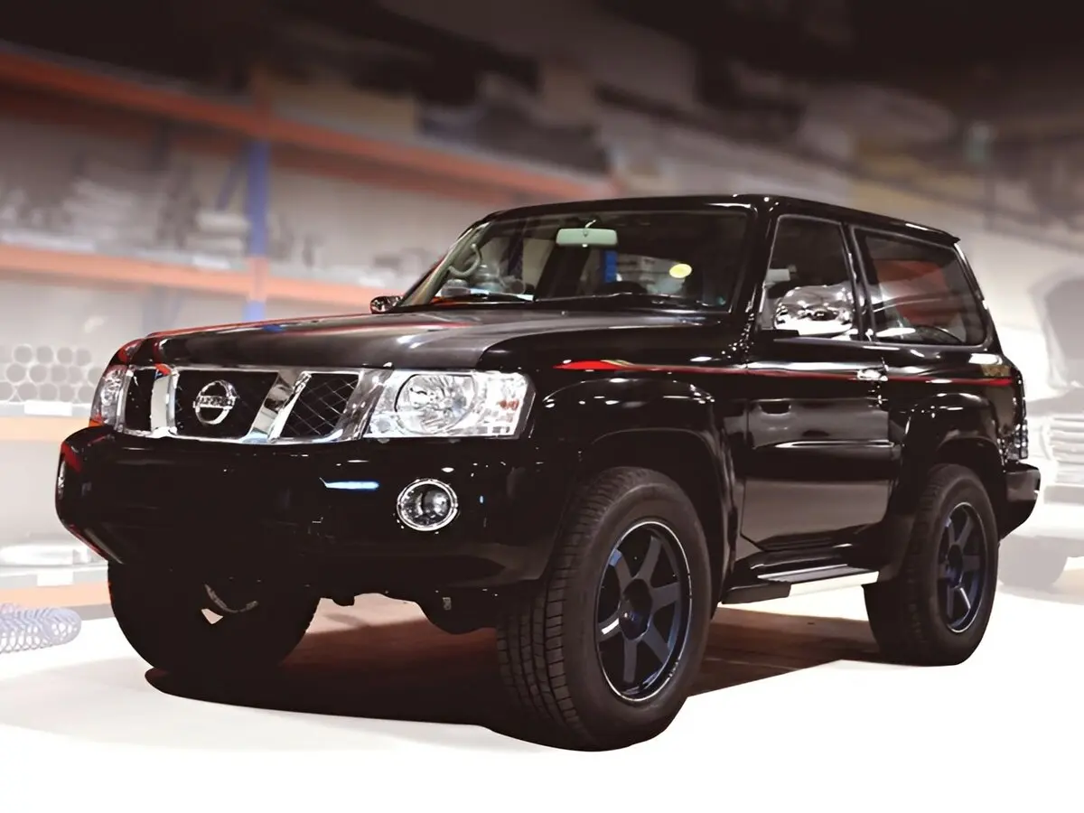 Nissan Patrol V (Y61) Рестайлинг Внедорожник 3 дв.