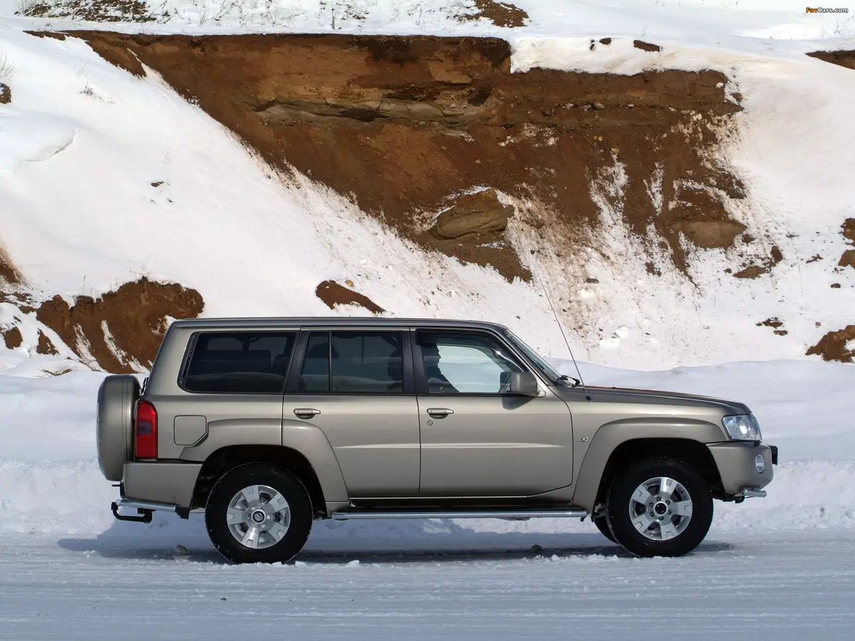 Nissan Patrol V (Y61) Рестайлинг Внедорожник 5 дв. — сүрөт 2