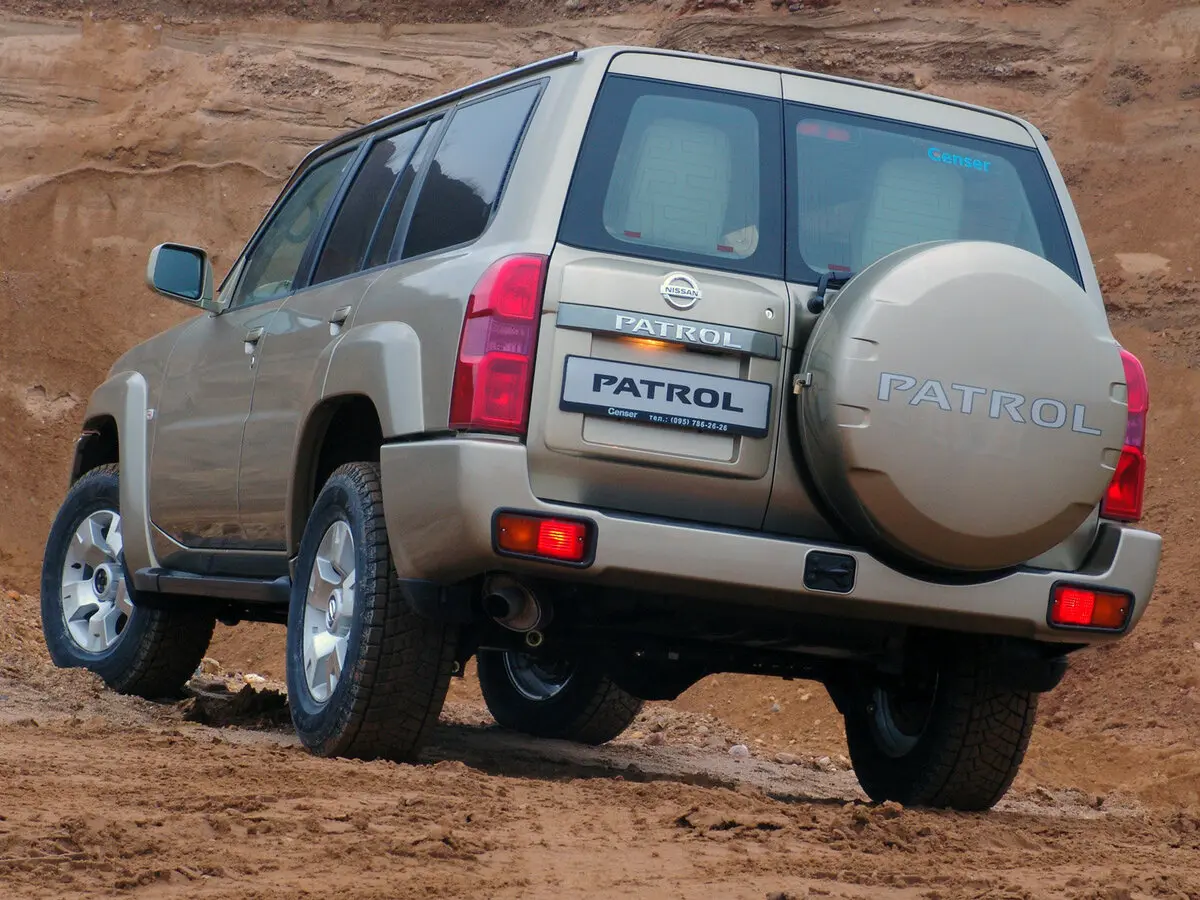 Nissan Patrol V (Y61) Рестайлинг Внедорожник 5 дв. — сүрөт 4