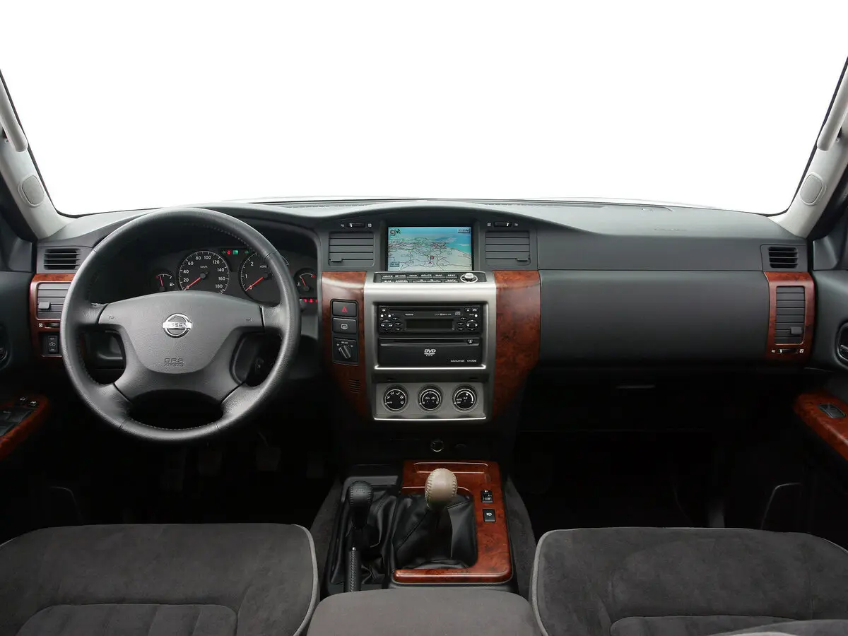 Nissan Patrol V (Y61) Рестайлинг Внедорожник 5 дв. — сүрөт 6