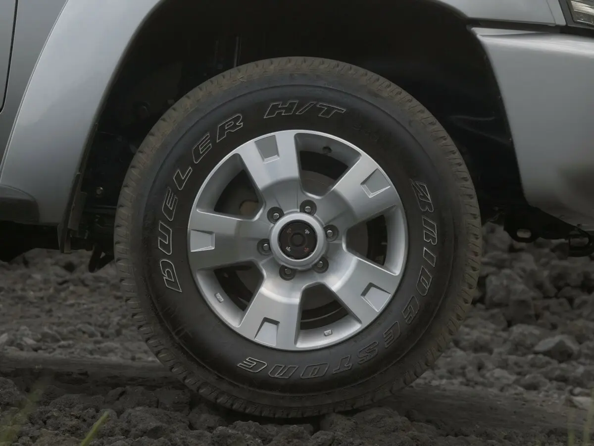 Nissan Patrol V (Y61) Рестайлинг Внедорожник 5 дв. — сүрөт 13