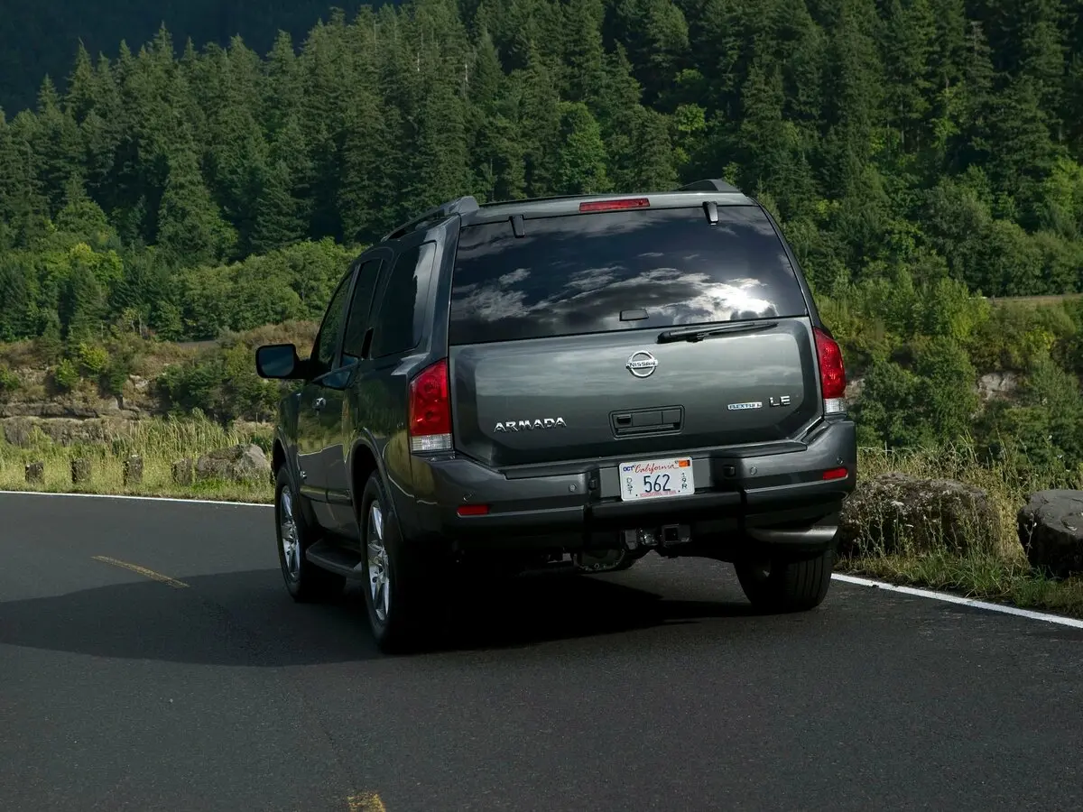 Nissan Armada I Рестайлинг Внедорожник 5 дв. — 照片 4