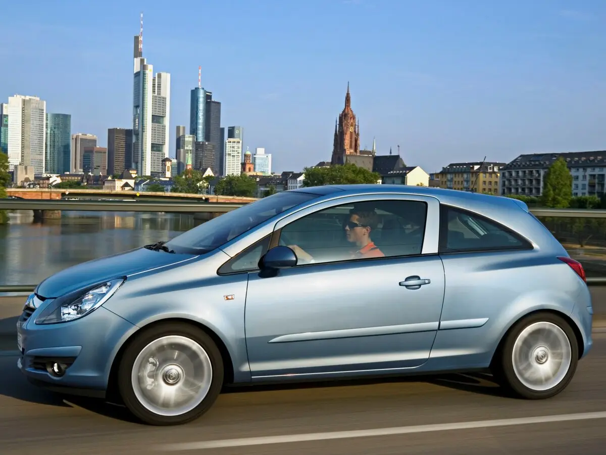 Opel Corsa D Хэтчбек 3 дв. — 照片 2