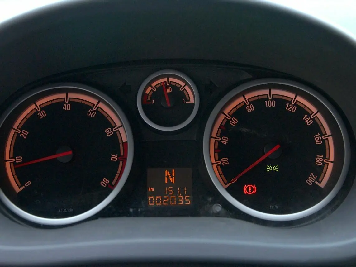 Opel Corsa D Хэтчбек 3 дв. — 照片 8