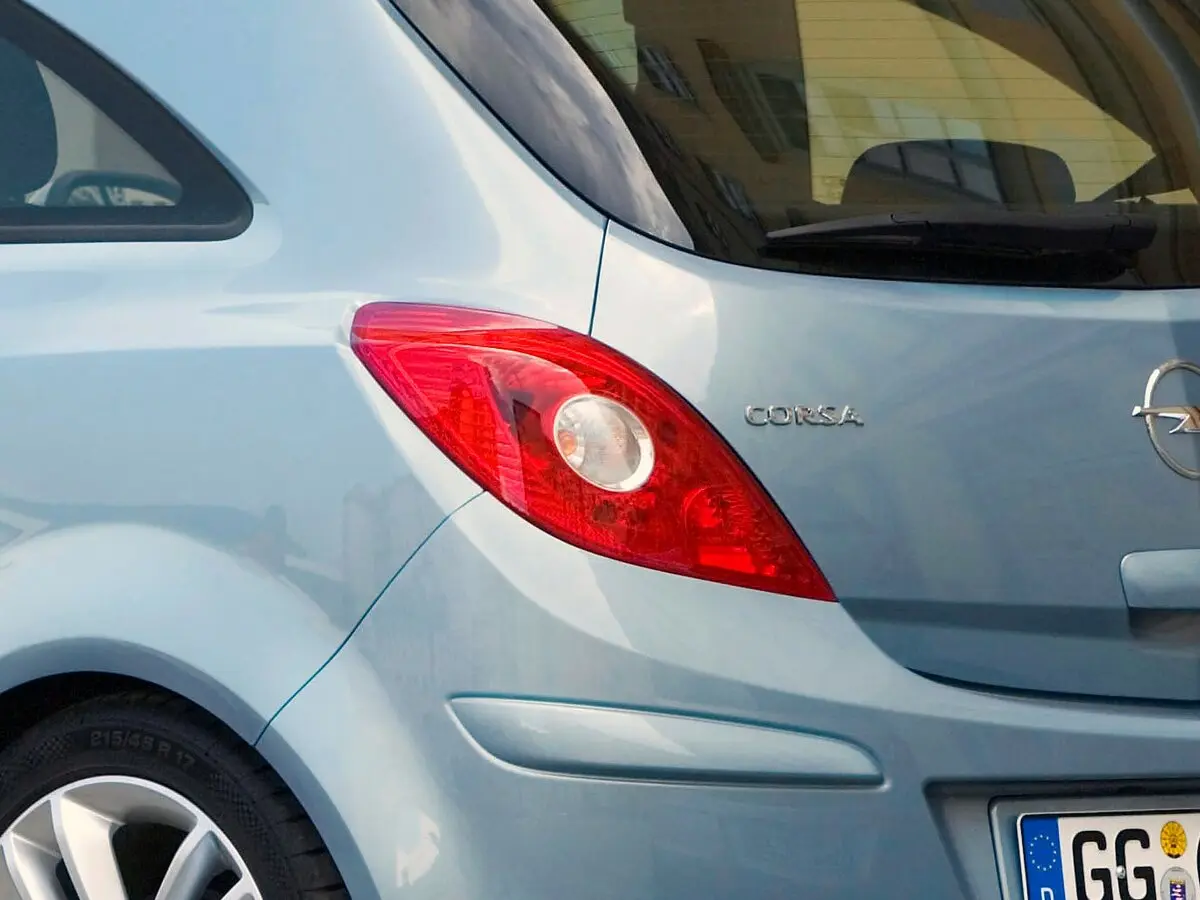 Opel Corsa D Хэтчбек 3 дв. — 照片 14