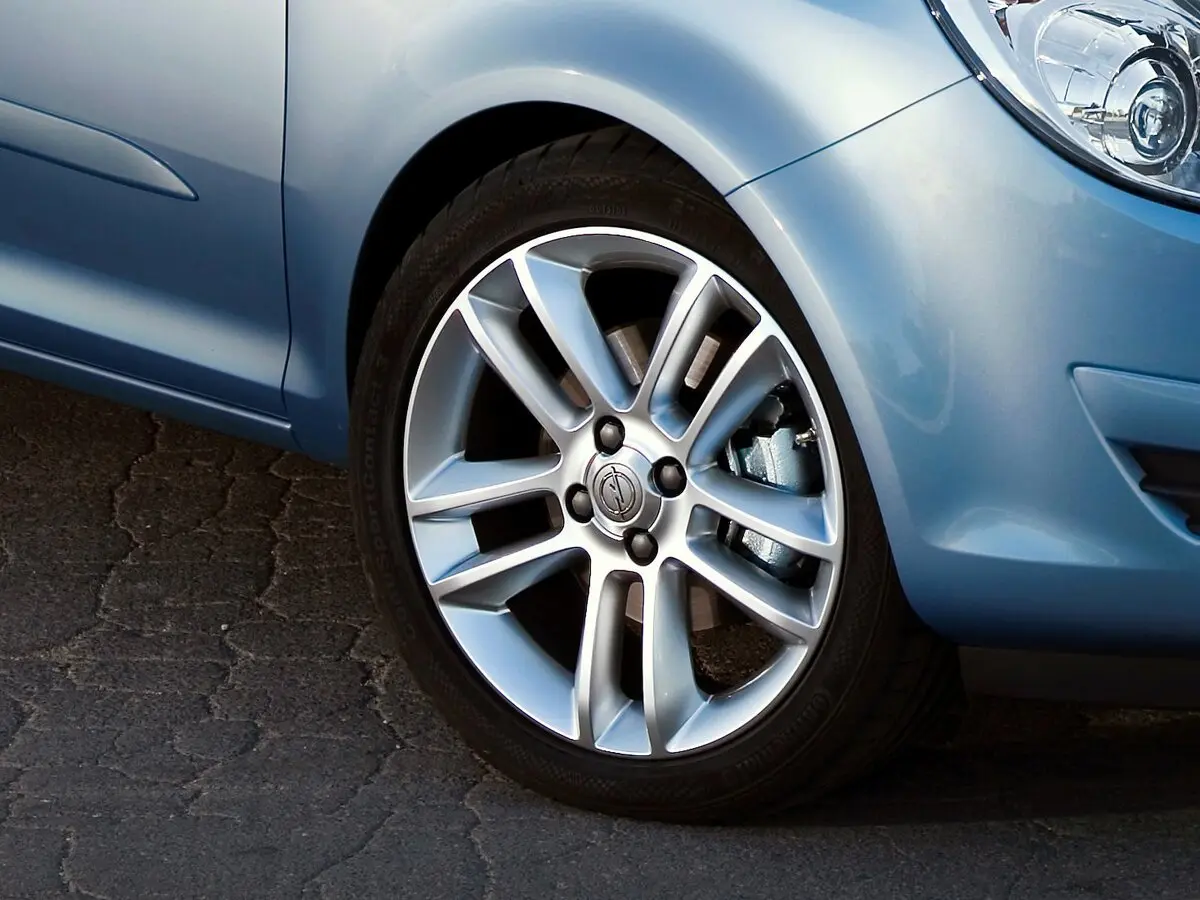 Opel Corsa D Хэтчбек 3 дв. — 照片 15