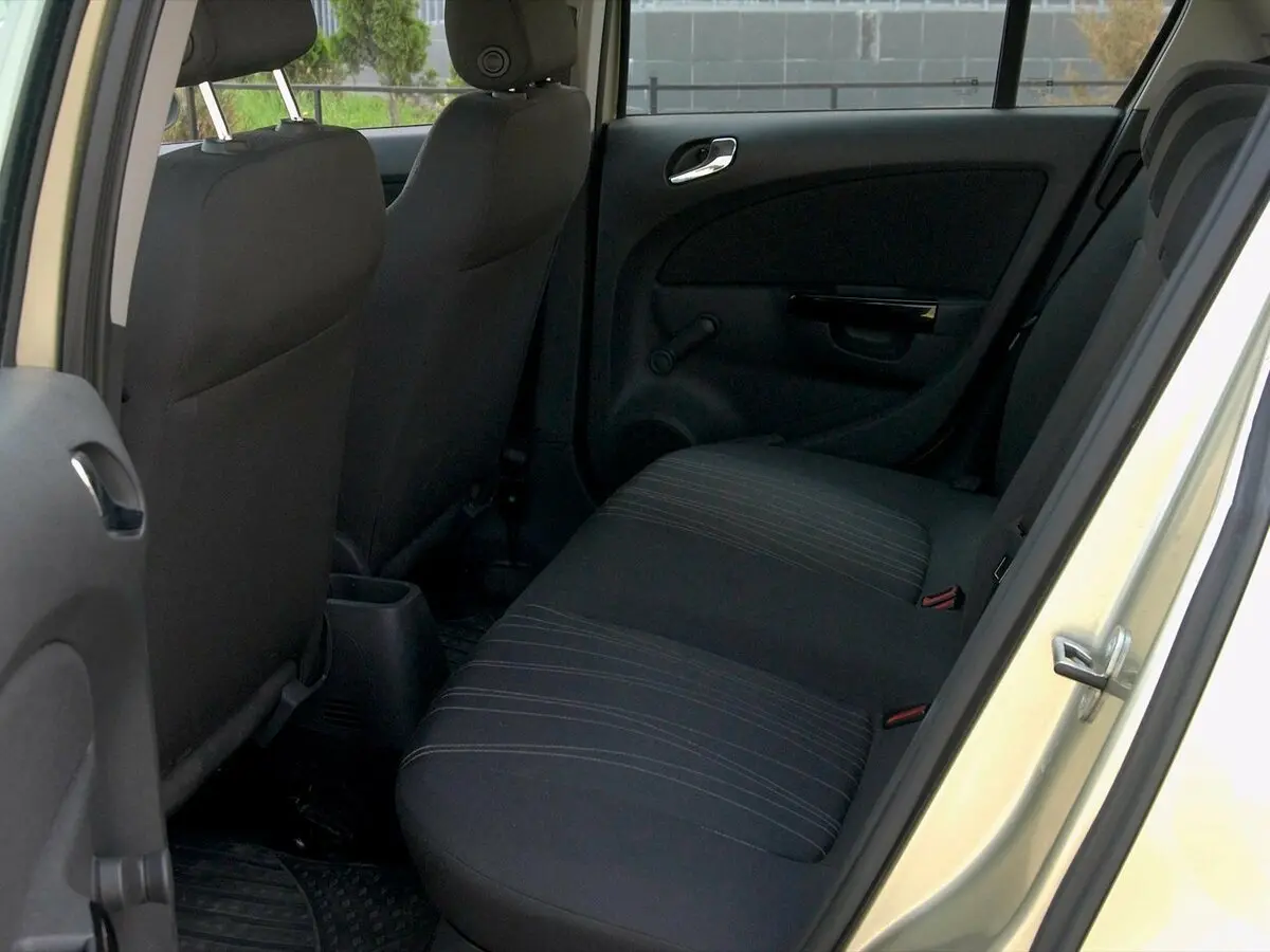 Opel Corsa D Хэтчбек 5 дв. — photo 10
