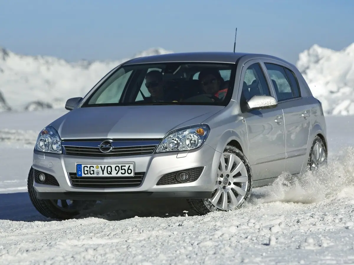 Opel Astra H Рестайлинг Хэтчбек 5 дв.
