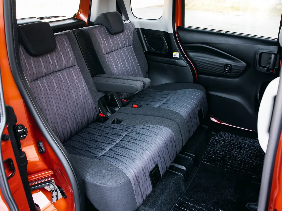 Suzuki Solio IV Микровэн — 照片 10