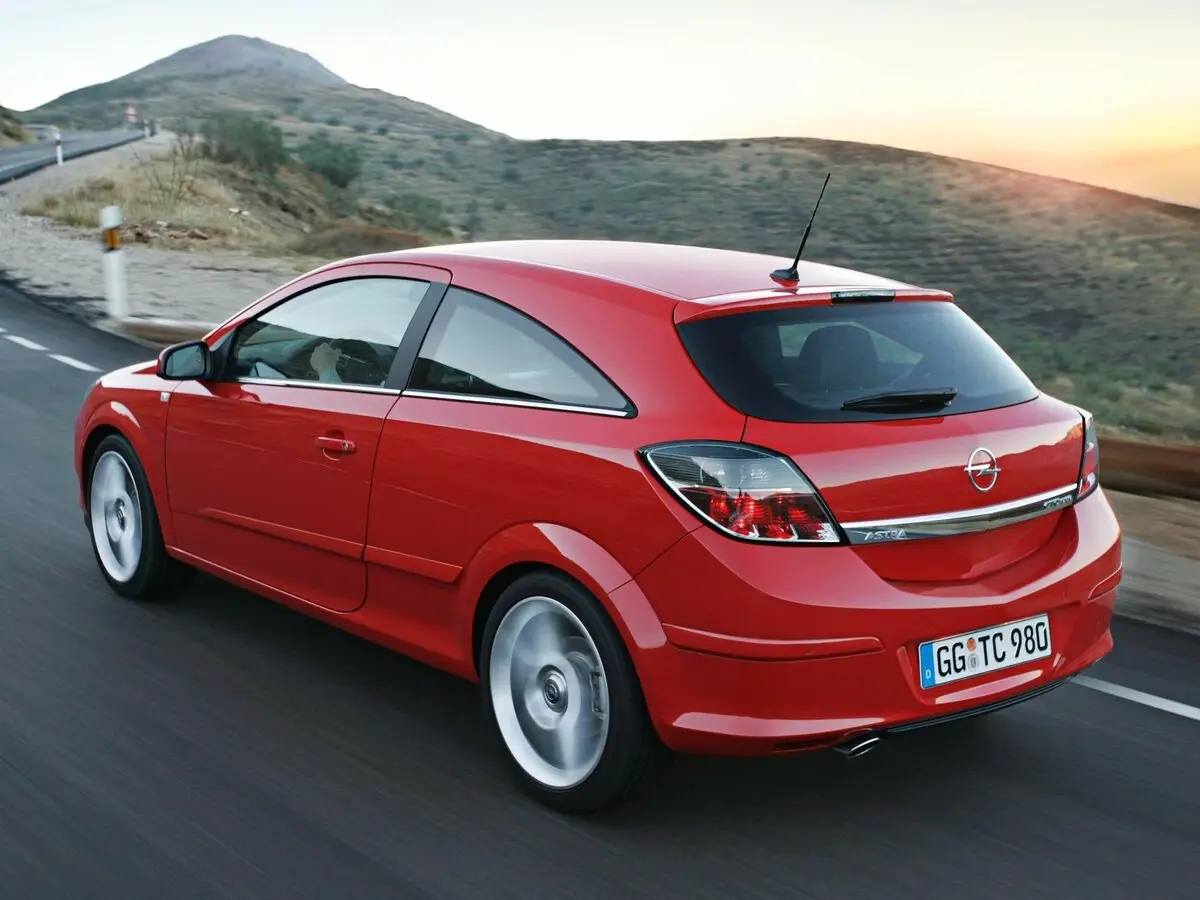 Opel Astra H Рестайлинг Хэтчбек 3 дв. GTC — фото 5