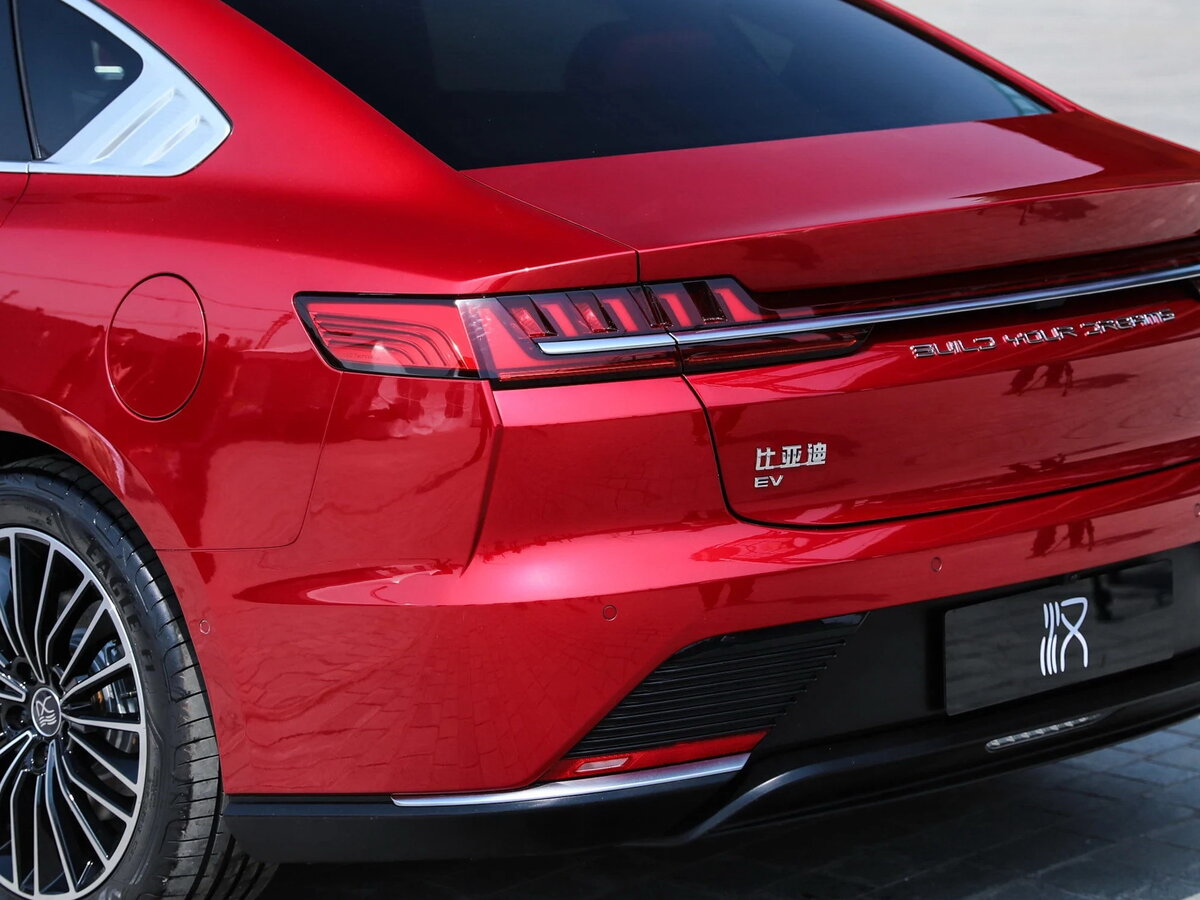 BYD Han I Седан EV