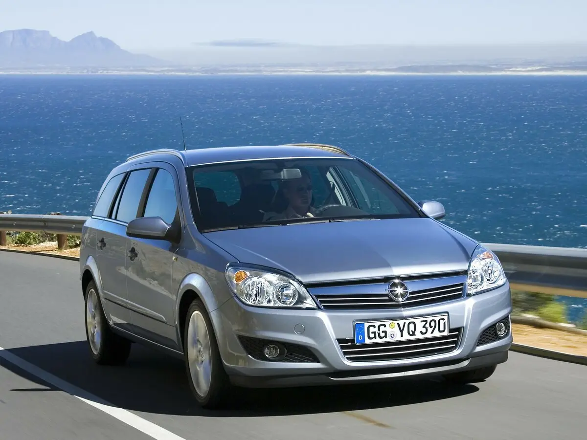 Opel Astra H Рестайлинг Универсал 5 дв. — фото 3