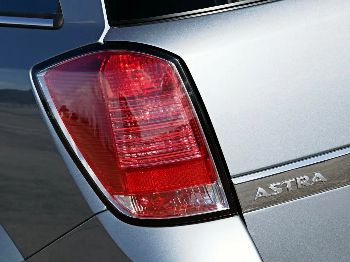 Opel Astra H Рестайлинг Универсал 5 дв. — фото 12