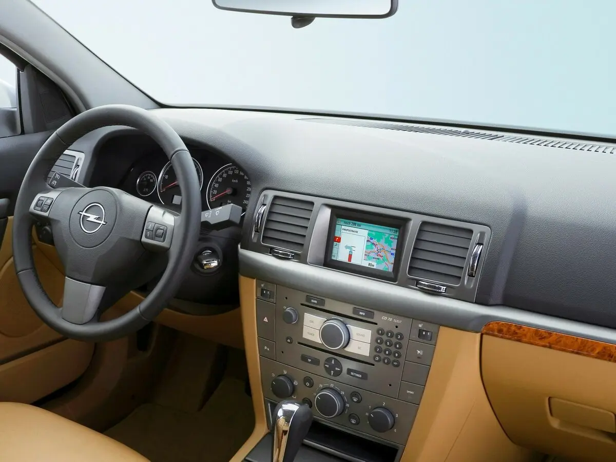 Opel Vectra C Рестайлинг Седан — фото 5