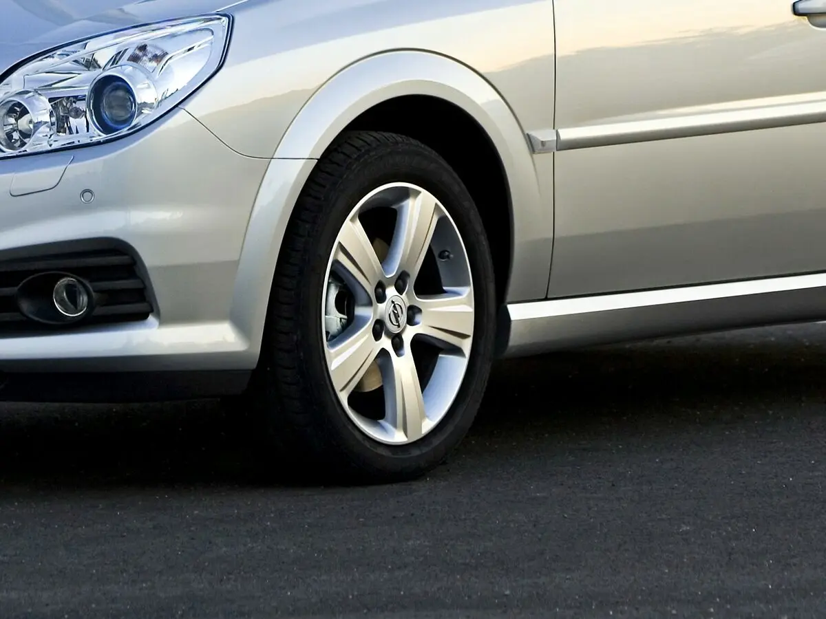 Opel Vectra C Рестайлинг Седан — фото 10