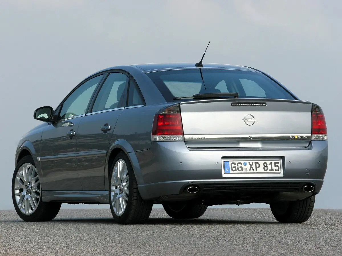 Opel Vectra C Рестайлинг Лифтбек — фото 4