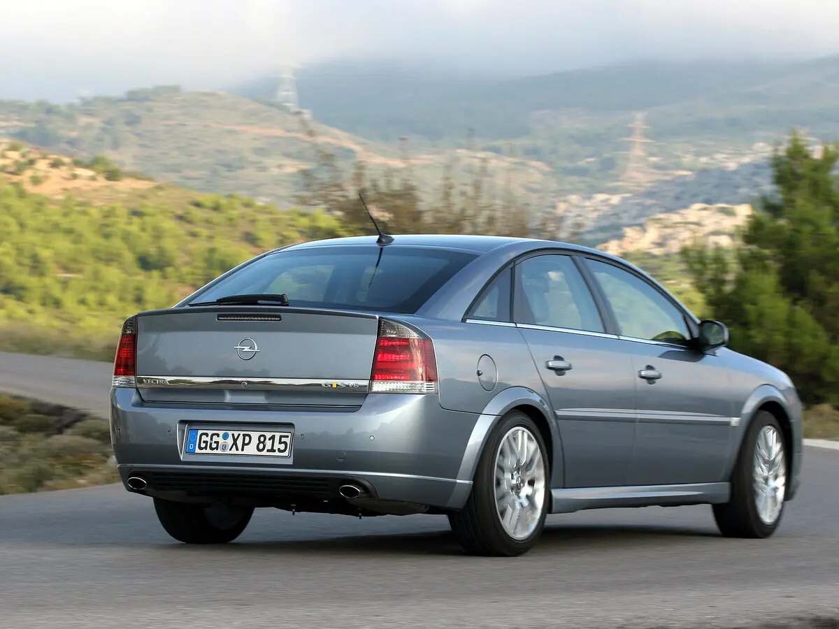 Opel Vectra C Рестайлинг Лифтбек — фото 5