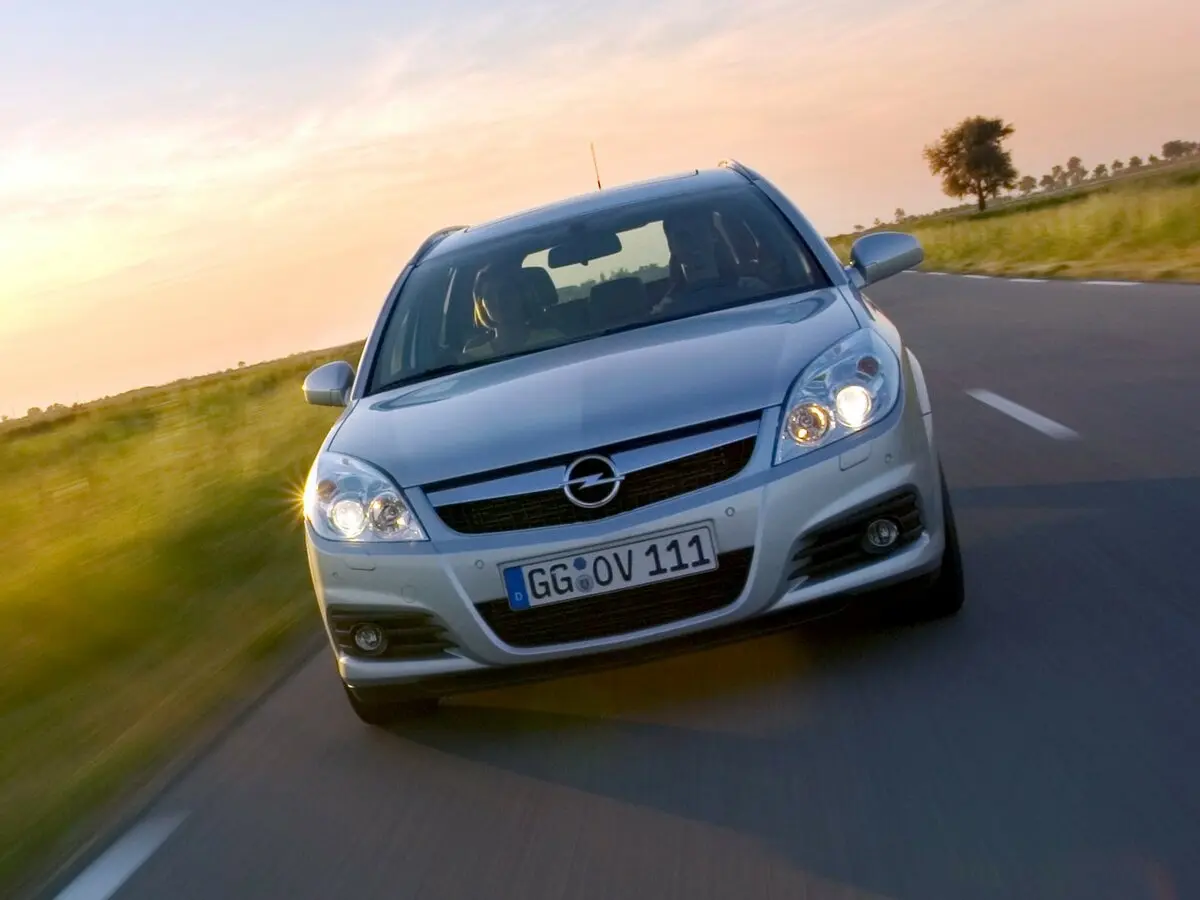 Opel Vectra C Рестайлинг Универсал 5 дв. — фото 3