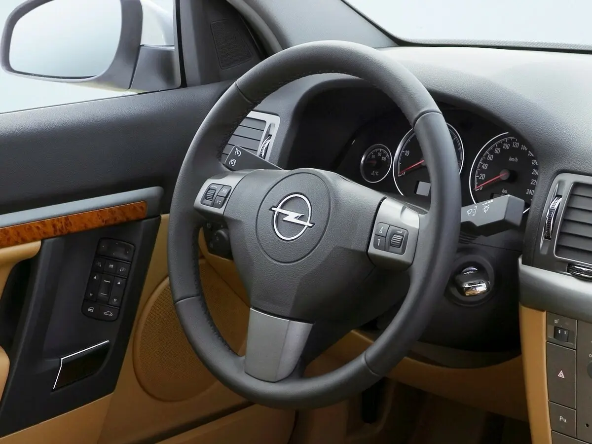 Opel Vectra C Рестайлинг Универсал 5 дв. — фото 6