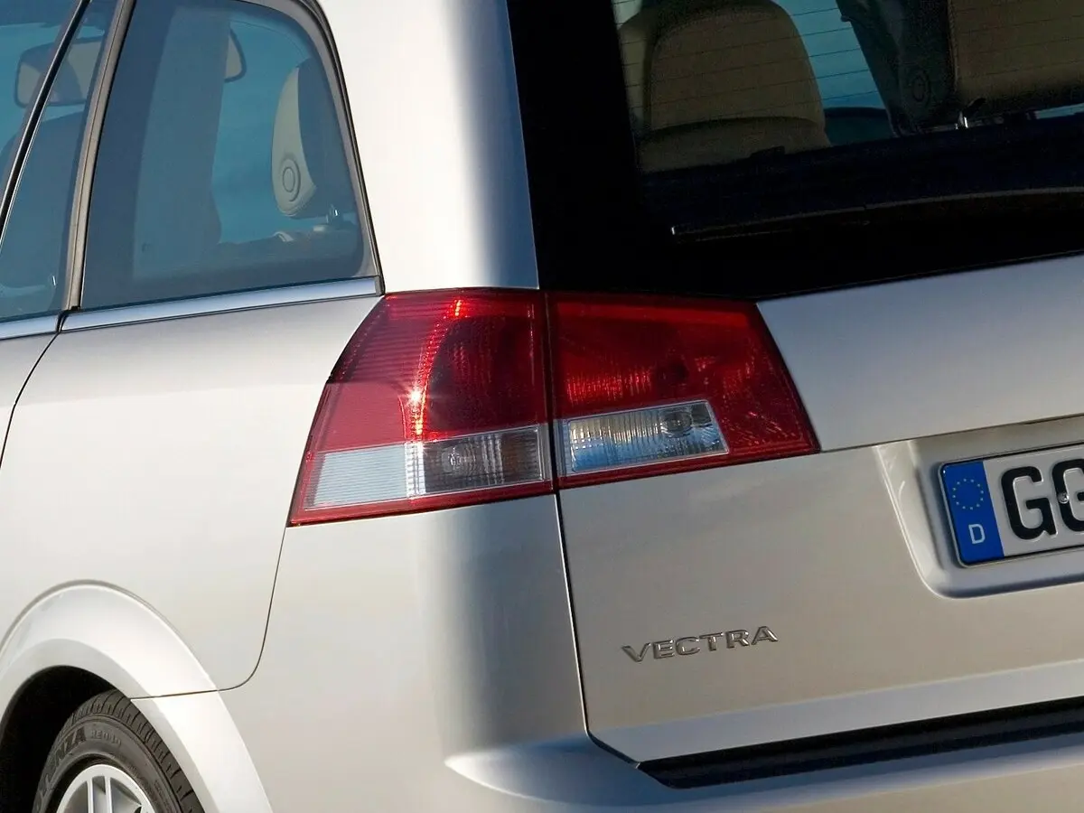 Opel Vectra C Рестайлинг Универсал 5 дв. — фото 10