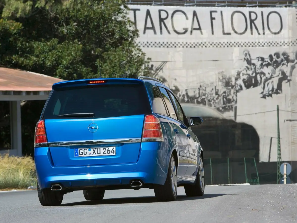 Opel Zafira OPC B Компактвэн — photo 3