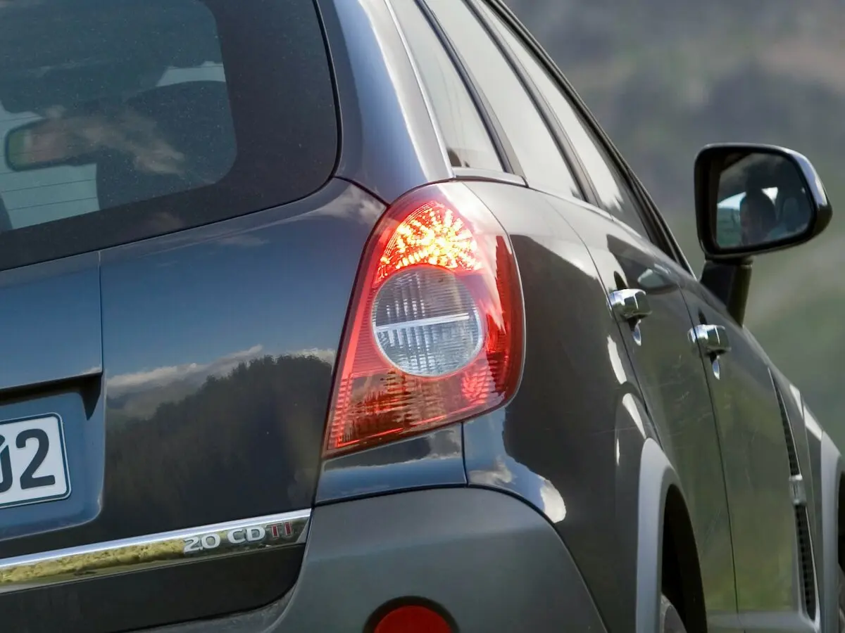 Opel Antara I Внедорожник 5 дв. — сүрөт 14