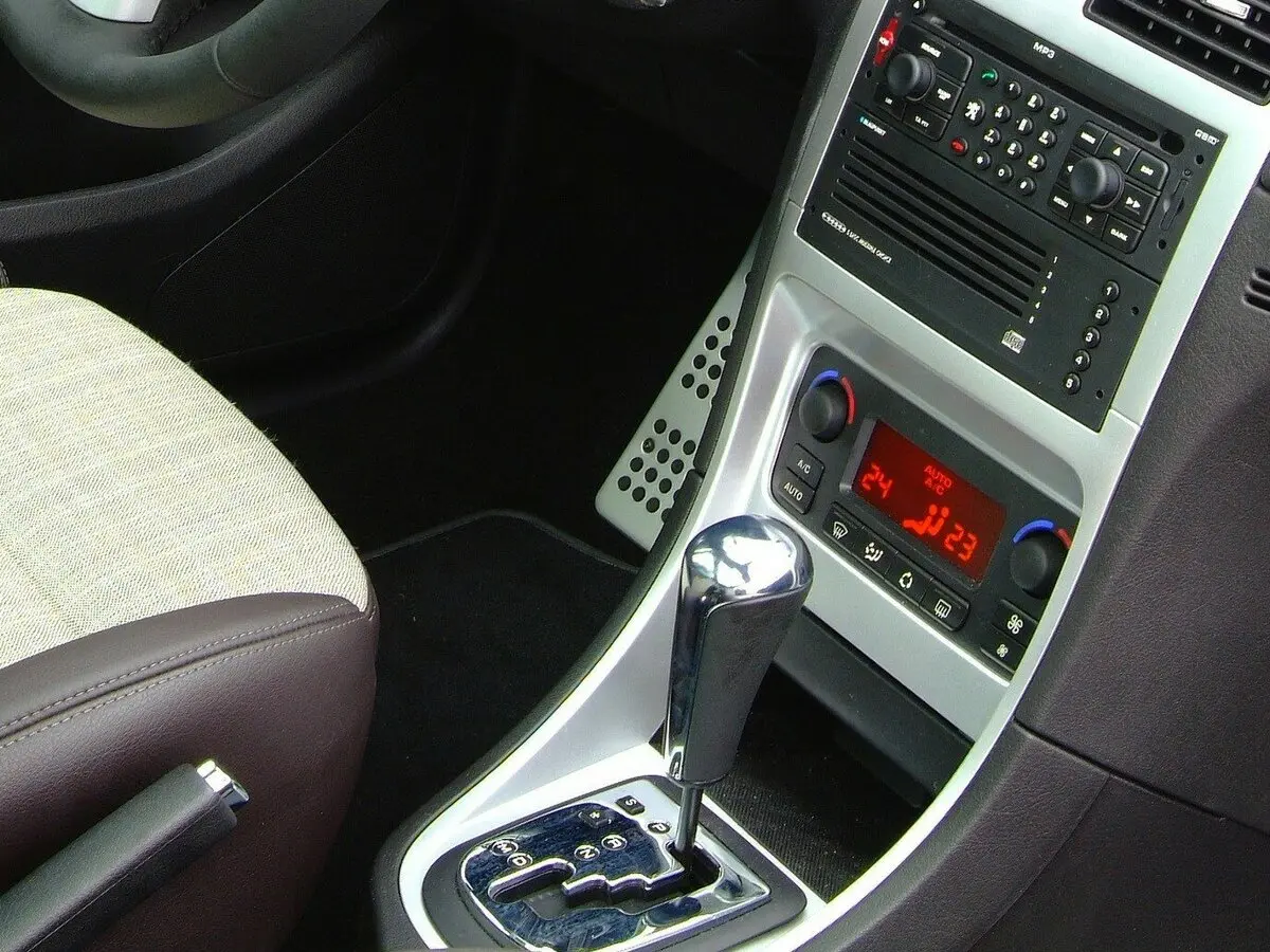 Peugeot 307 I Рестайлинг Универсал 5 дв. — сүрөт 7