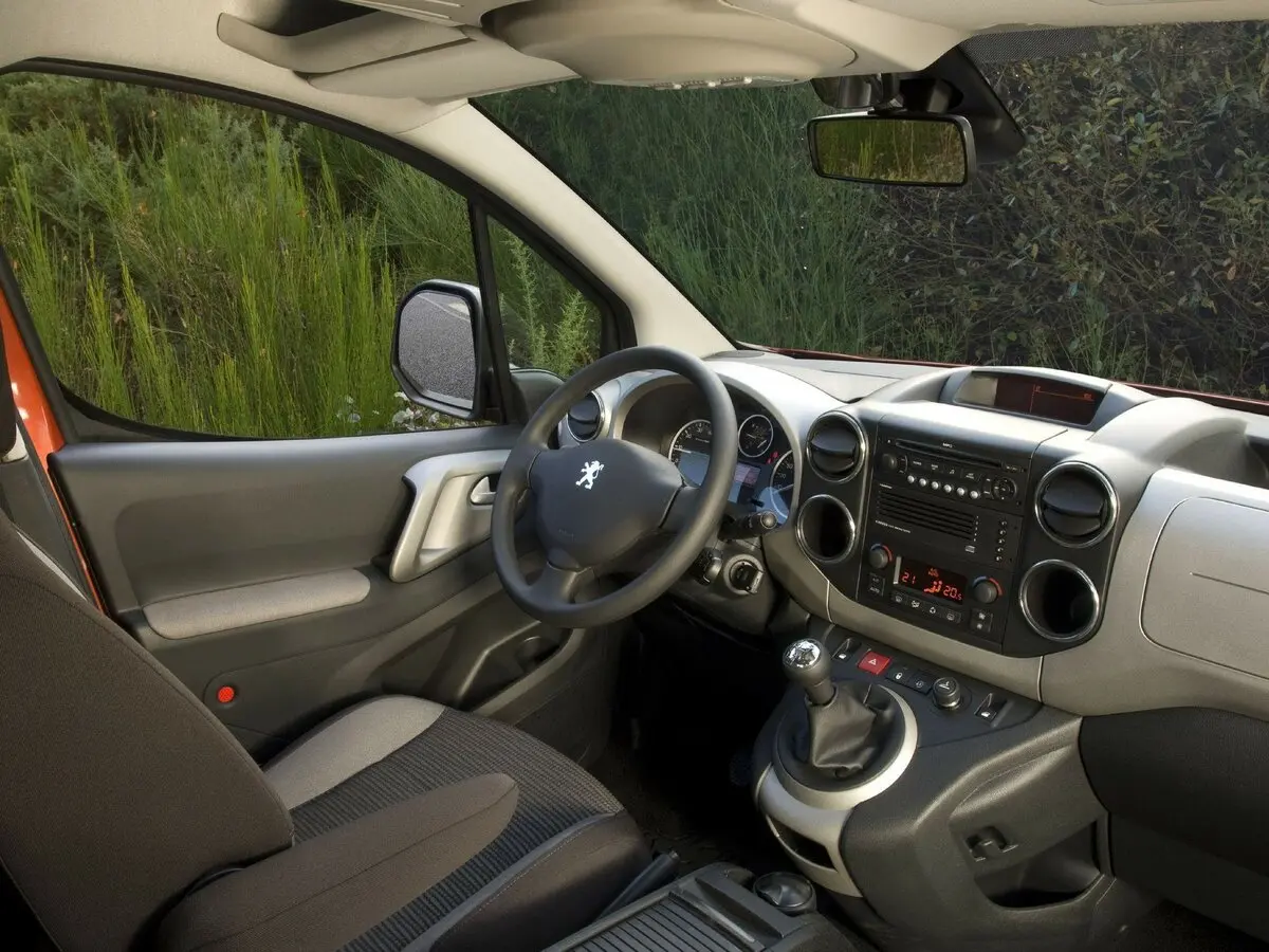 Peugeot Partner II Компактвэн — photo 7