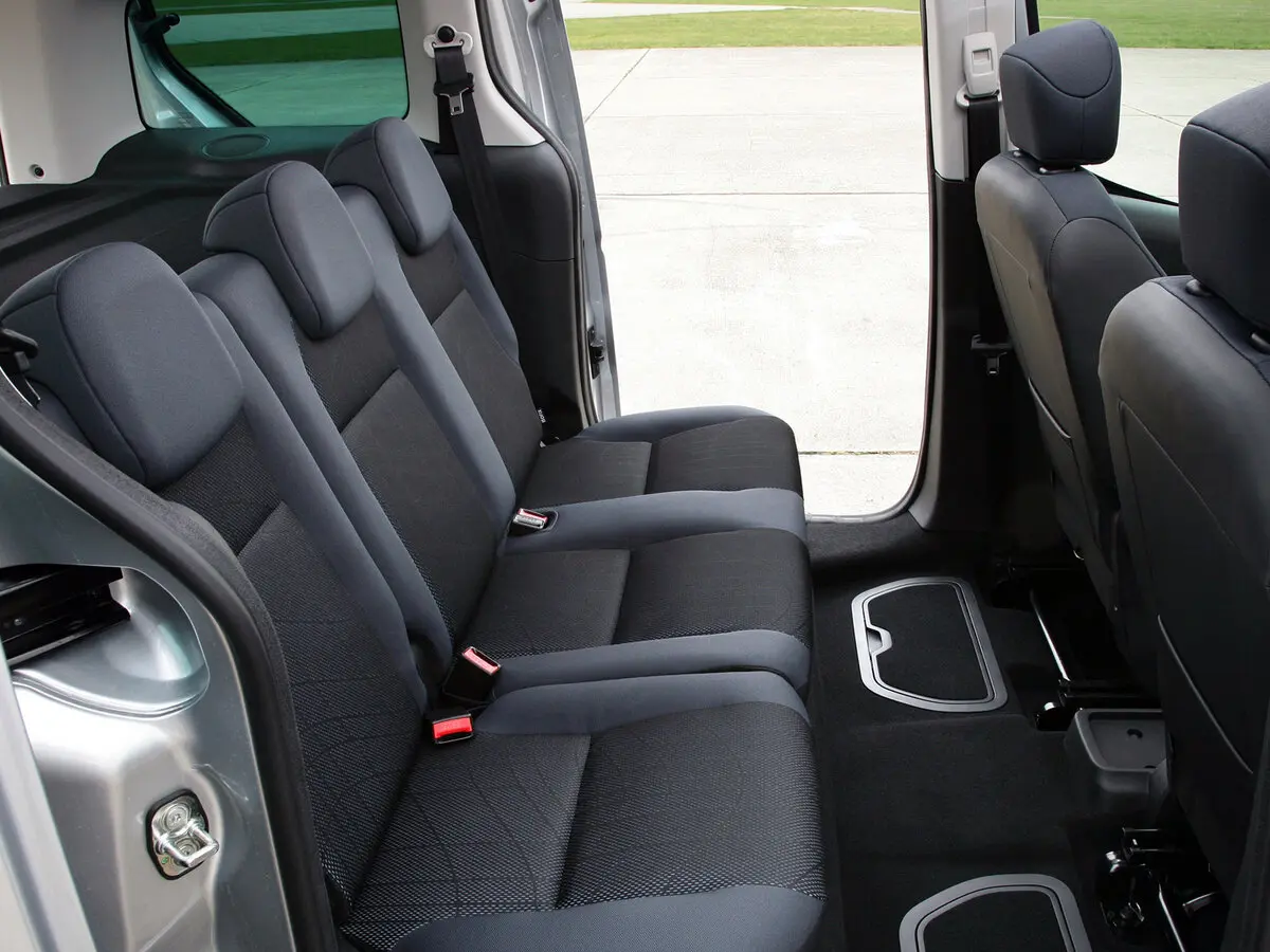 Peugeot Partner II Компактвэн — photo 9