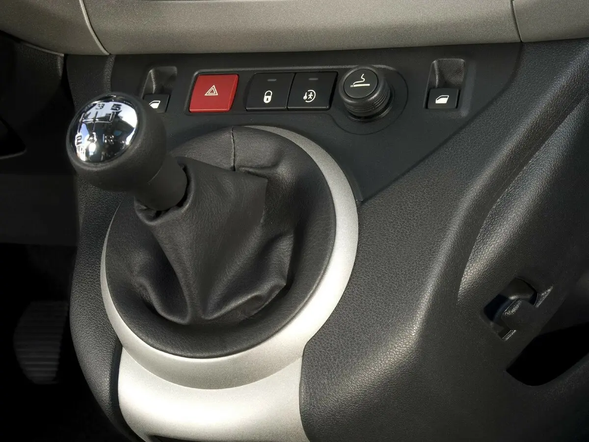 Peugeot Partner II Компактвэн — photo 12