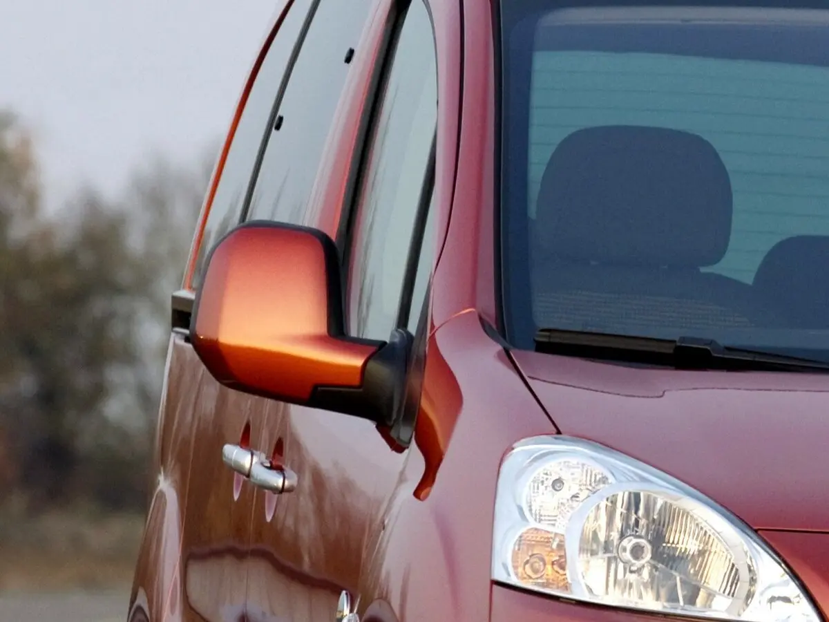 Peugeot Partner II Компактвэн — photo 14