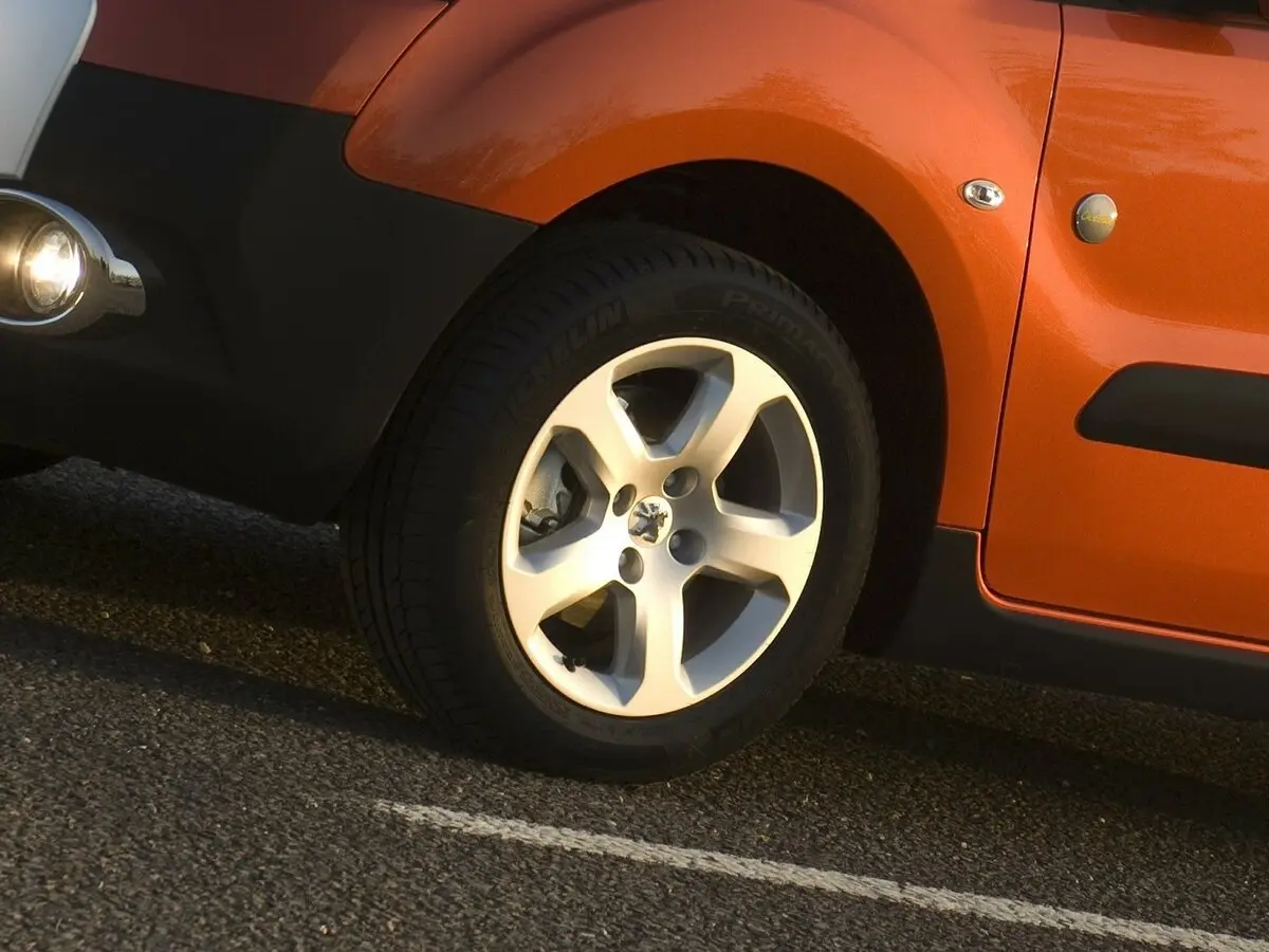 Peugeot Partner II Компактвэн — photo 18