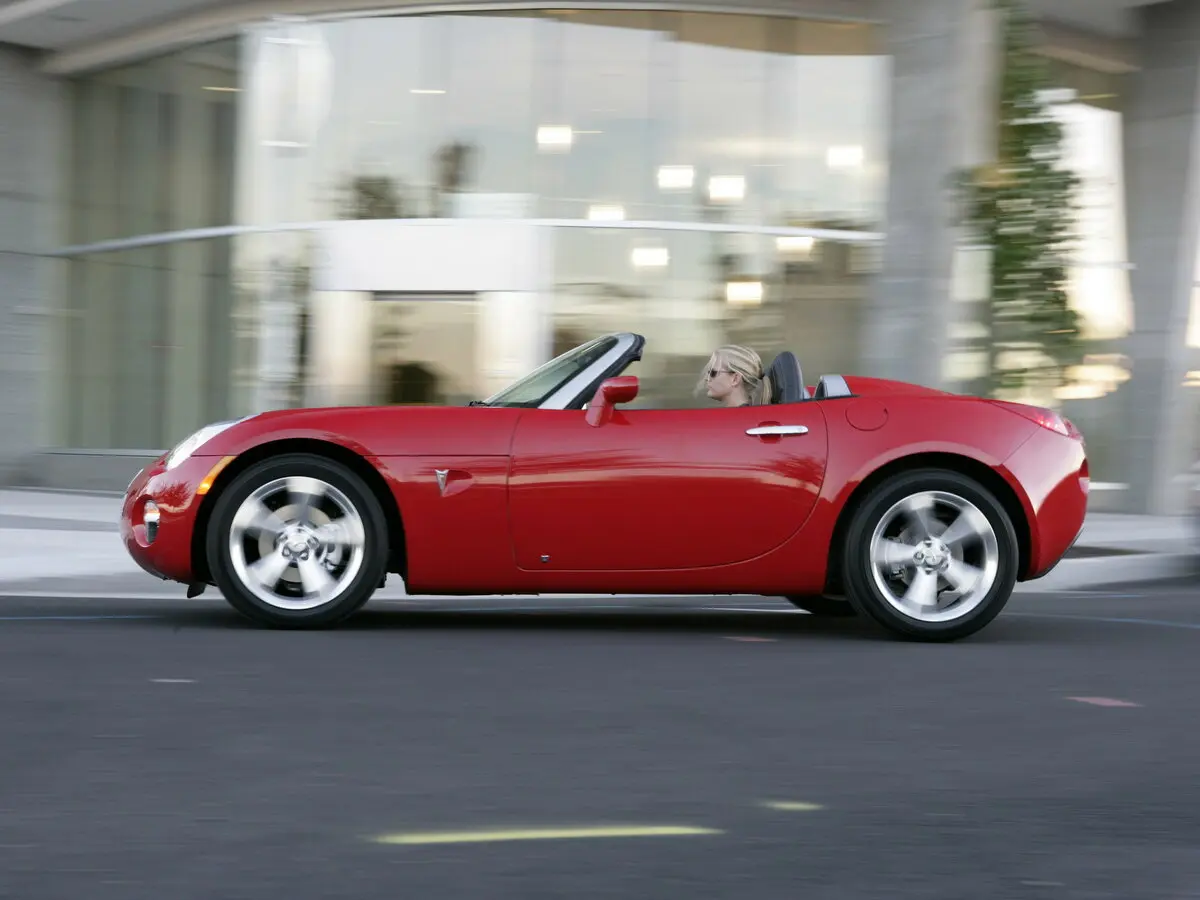 Pontiac Solstice 2005 – 2009 Кабриолет — photo 6