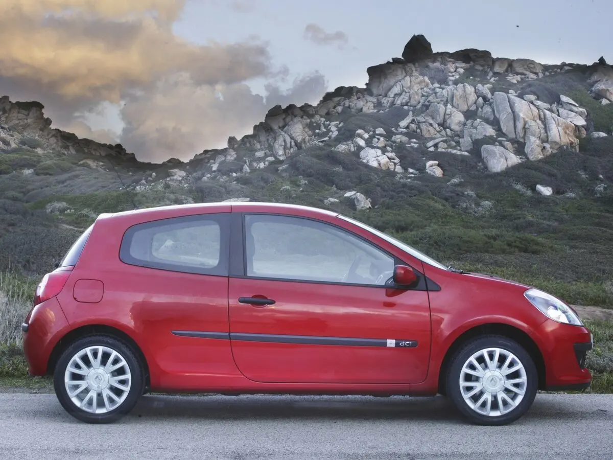 Renault Clio III Хэтчбек 3 дв. — сүрөт 2