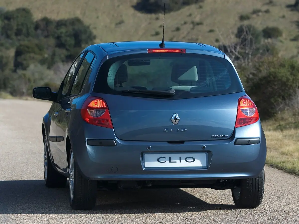 Renault Clio III Хэтчбек 5 дв. — сүрөт 4