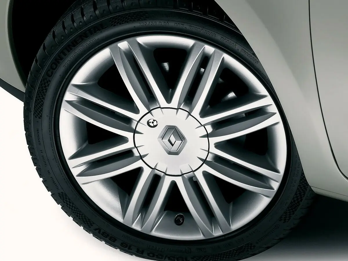 Renault Clio III Хэтчбек 5 дв. — сүрөт 17