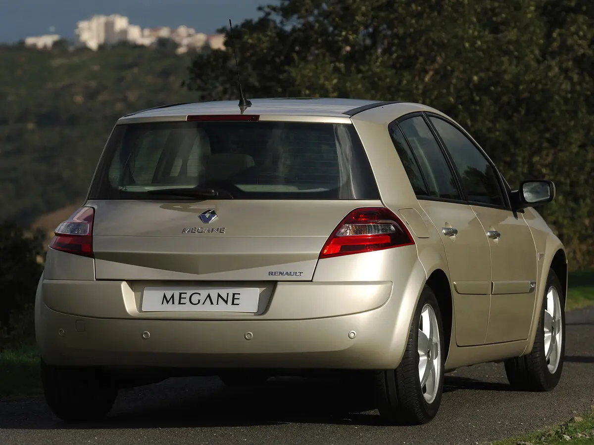 Renault Megane II Рестайлинг Хэтчбек 5 дв. — сүрөт 4