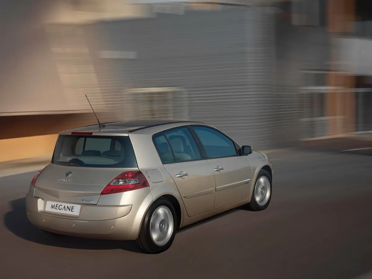 Renault Megane II Рестайлинг Хэтчбек 5 дв. — сүрөт 5
