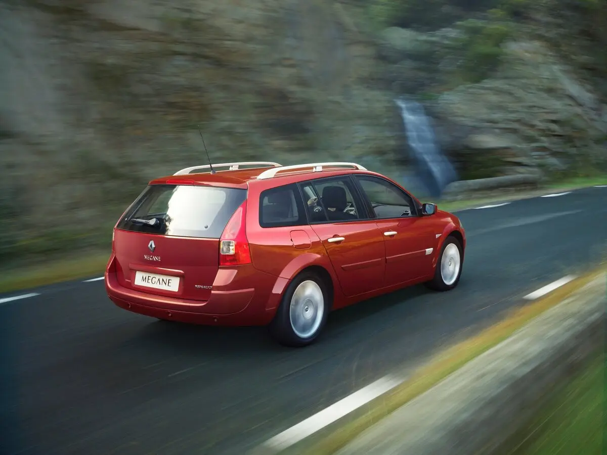 Renault Megane II Рестайлинг Универсал 5 дв. — сүрөт 4